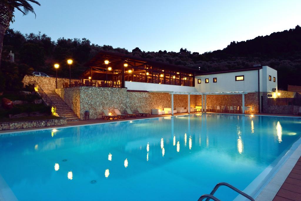 Agriturismo Torre Dei Preti Peschici Exterior foto